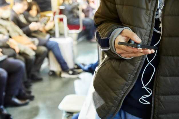 USB-Charging Carry-Ons - Battery Rules & Airline Bans Explained USB-Charging Carry-Ons - Battery Rules & Airline Bans Explained